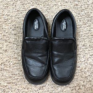 Boys Buster Brown dress shoes size 6